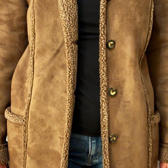 L.L.Bean sherpa lined faux suede jacket. Size M. Brown. - Picture 3 of 11